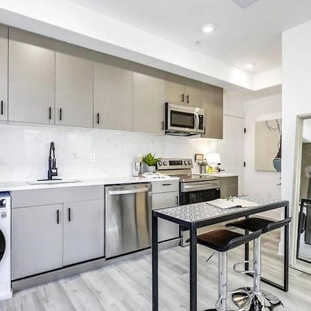 Lux Capitol Hill Vacation Home, In-House Services Washington Bagian luar foto
